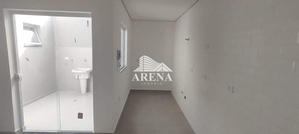 Apto sem condominio Vila Alice.