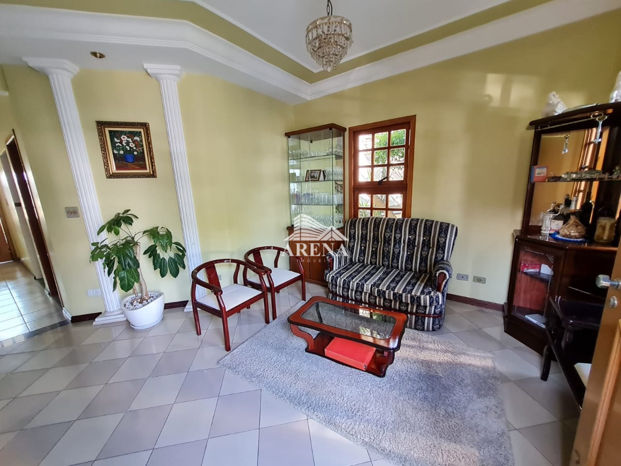 Sobrado cinematográfico  com 4 dormitórios no Bairro Matriz em Mauá