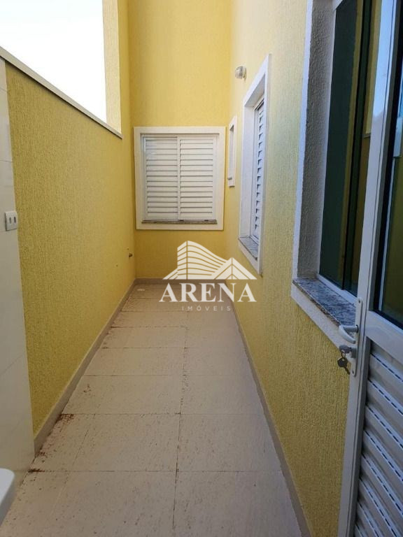 V. GILDA - APTº S/ COND. - ELEVADOR - 80m² A.U. - 3 DORMIT. (1 SUÍTE) - SALA 2 AMBIENTES - COZINHA C