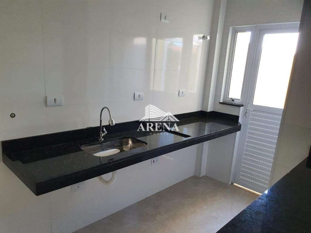 V. GILDA - APTº S/ COND. - ELEVADOR - 80m² A.U. - 3 DORMIT. (1 SUÍTE) - SALA 2 AMBIENTES - COZINHA C