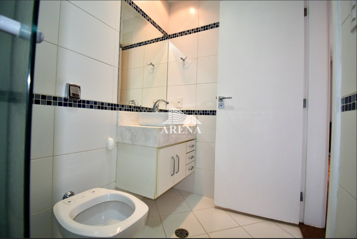 Apto com 3 dormitórios (1 suíte) em São Caetano ( Santa Paula)