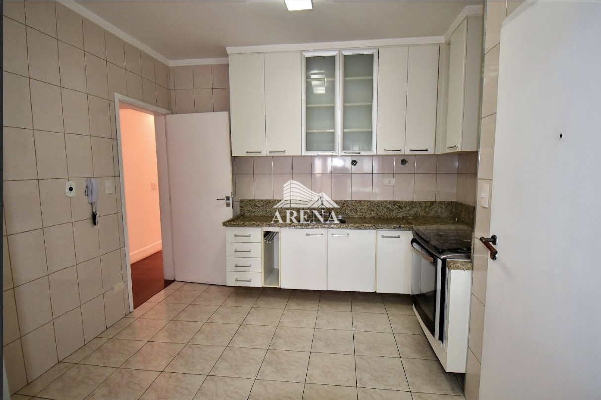 Apto com 3 dormitórios (1 suíte) em São Caetano ( Santa Paula)