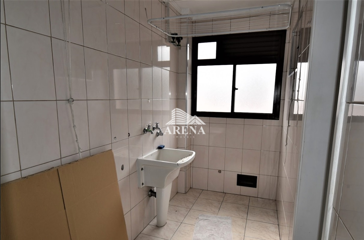 Apto com 3 dormitórios (1 suíte) em São Caetano ( Santa Paula)