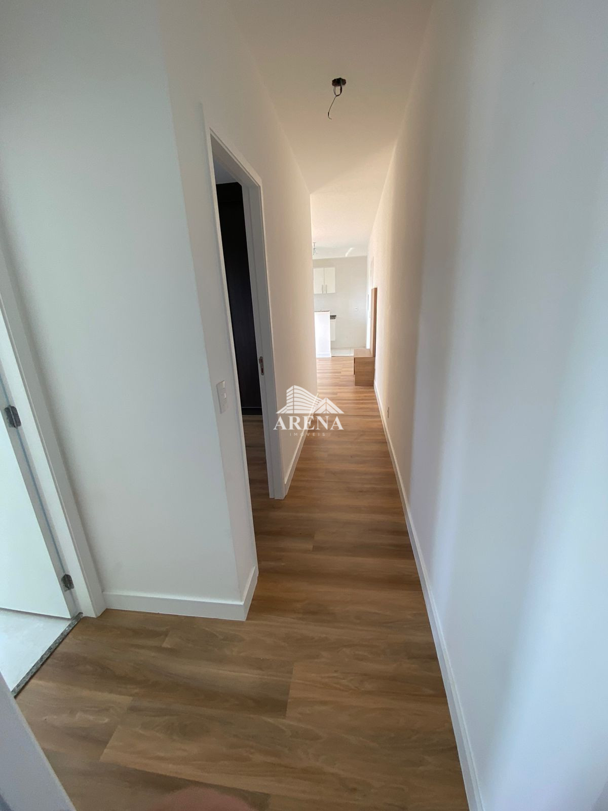  Apto com 2 dormitórios n Baeta Neves