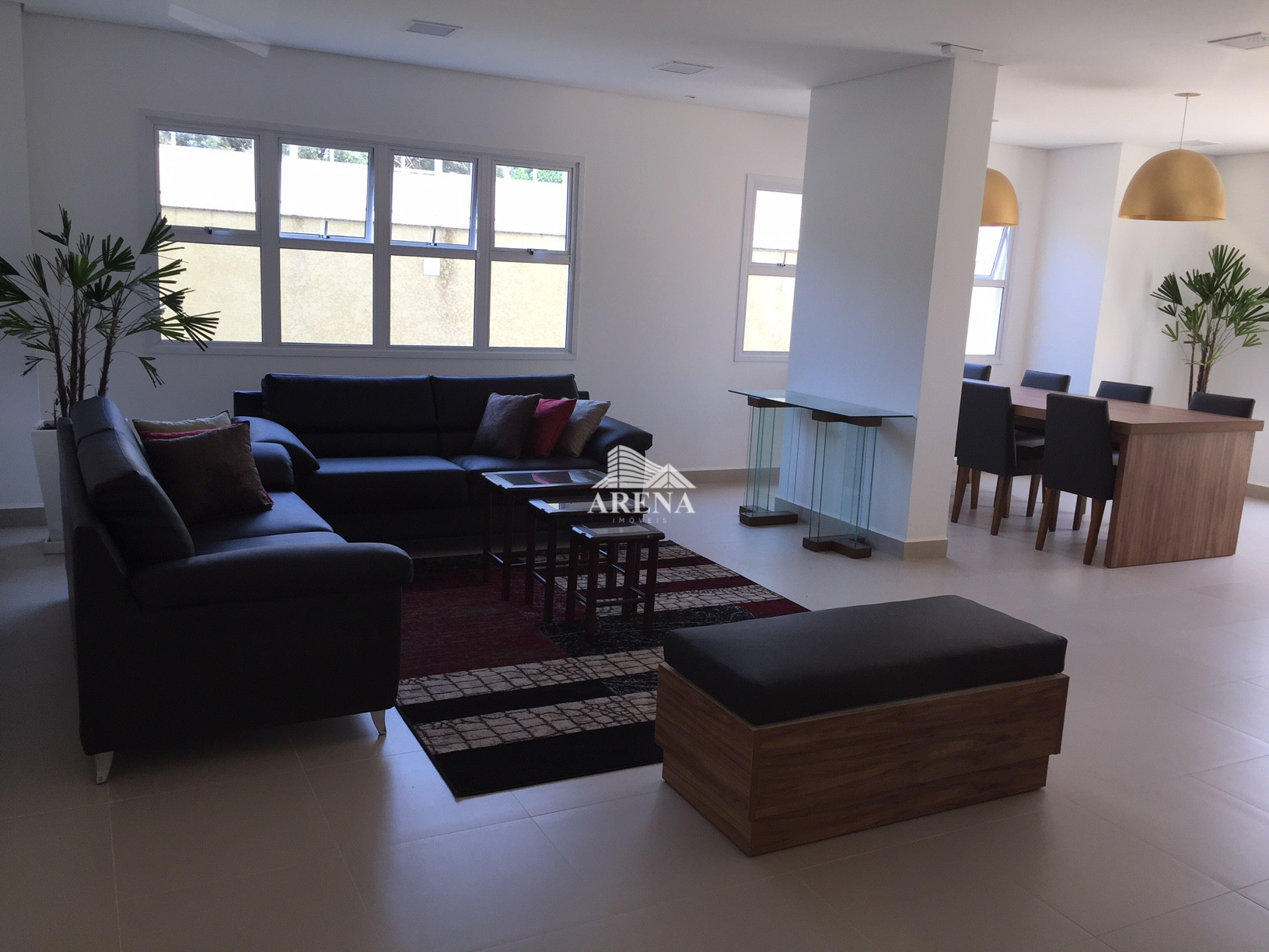  Apto com 2 dormitórios n Baeta Neves