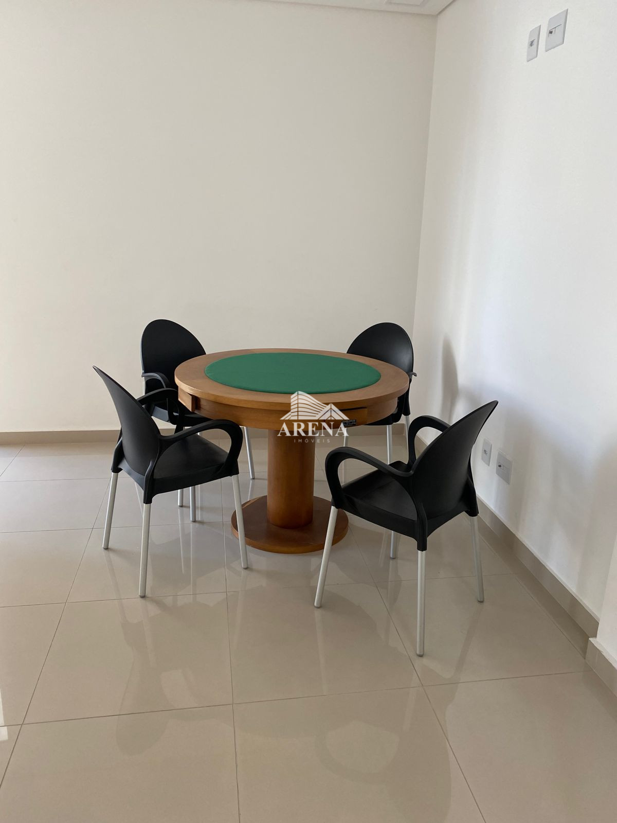 Apartamento com 2 dormitórios no Bairro Campestre