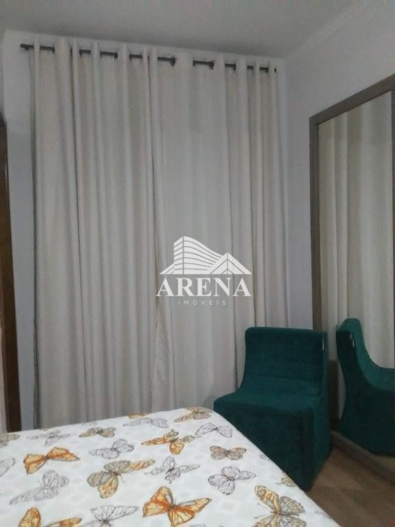 Belo sobrado com 3 quartos (1 suíte), sala, 3 banheiros, lavanderia, área para churrasco,área de luz