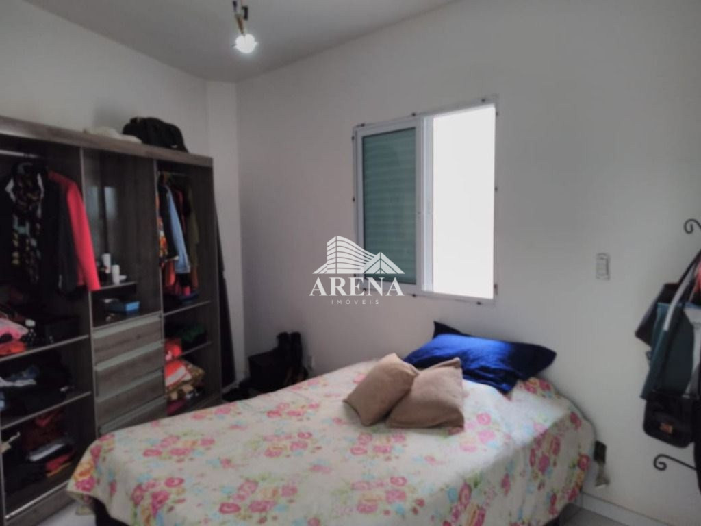 Sobrado de esquina com 3 suites ,sala, copa, cozinha, lavabo ,lavanderia , garagem para 4 carros gra