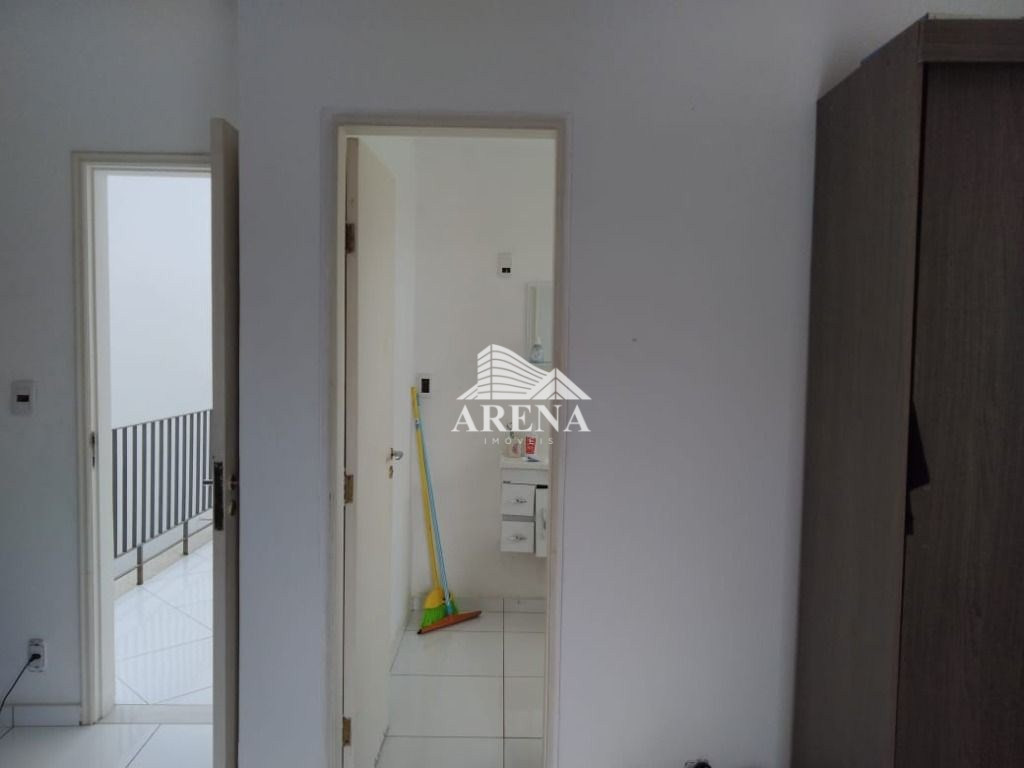 Sobrado de esquina com 3 suites ,sala, copa, cozinha, lavabo ,lavanderia , garagem para 4 carros gra