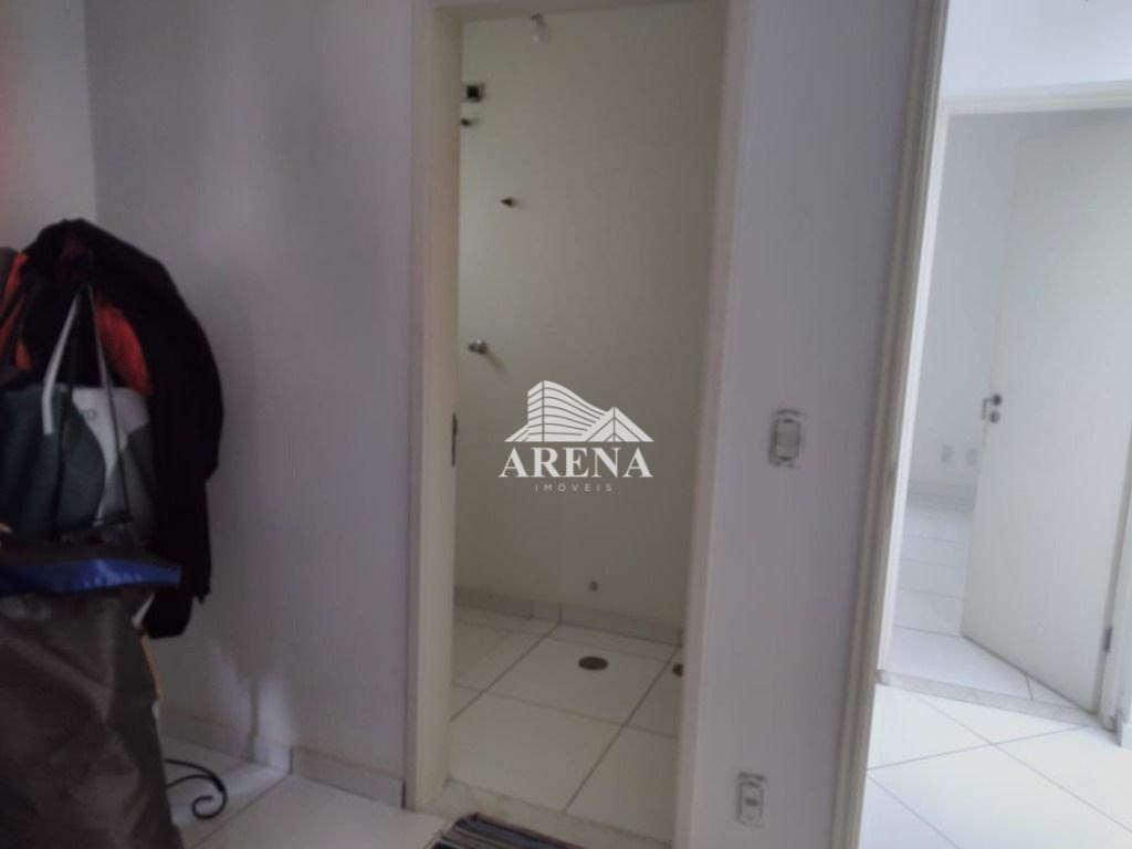 Sobrado de esquina com 3 suites ,sala, copa, cozinha, lavabo ,lavanderia , garagem para 4 carros gra