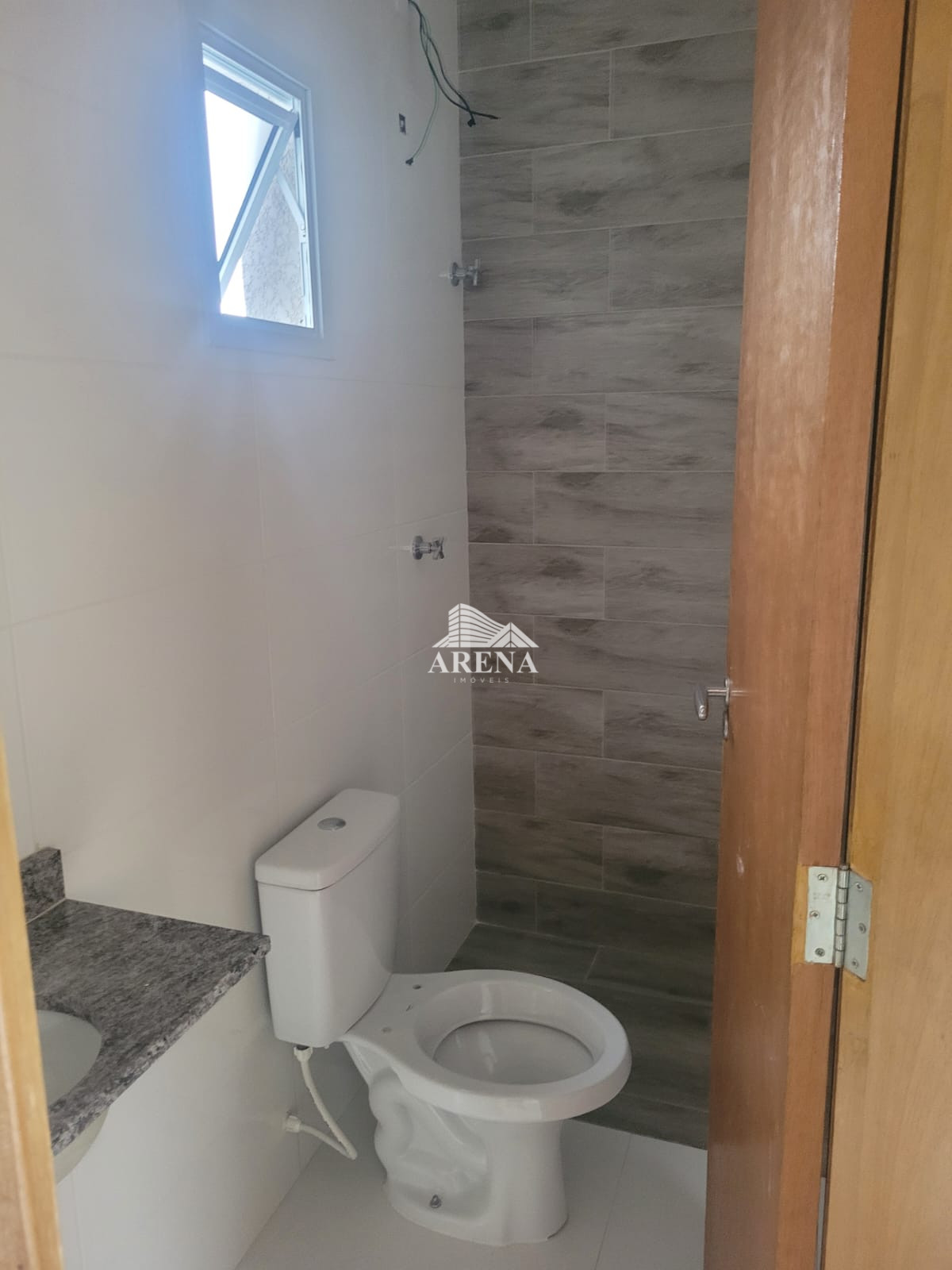 Oportunidade: Cobertura baixo condomínio  com 2 dormitórios no Jardim Cristiane.