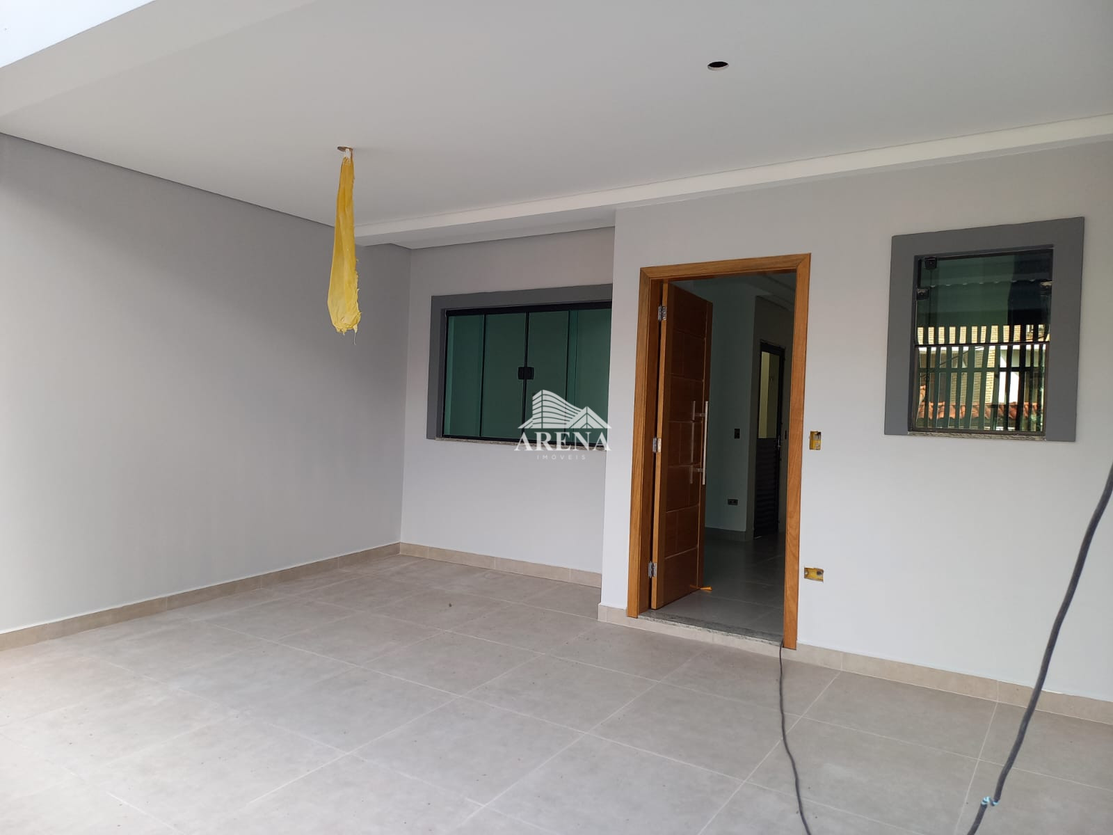 Sobrado triplex com espaço para área gourmet.