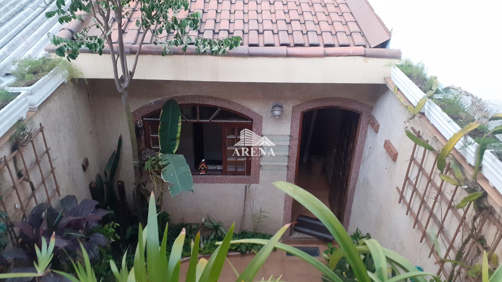 PAULICEIA - SOBRADO - 128m² A.C. - 2 DORMT - ÓTIMO PADRÃO - LOCAL TOP