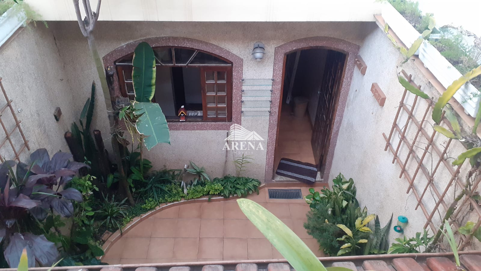 PAULICEIA - SOBRADO - 128m² A.C. - 2 DORMT - ÓTIMO PADRÃO - LOCAL TOP