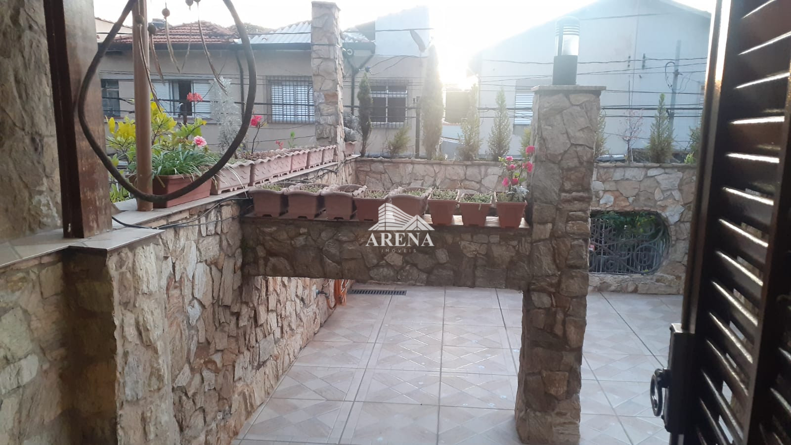 PAULICEIA - SOBRADO - 128m² A.C. - 2 DORMT - ÓTIMO PADRÃO - LOCAL TOP