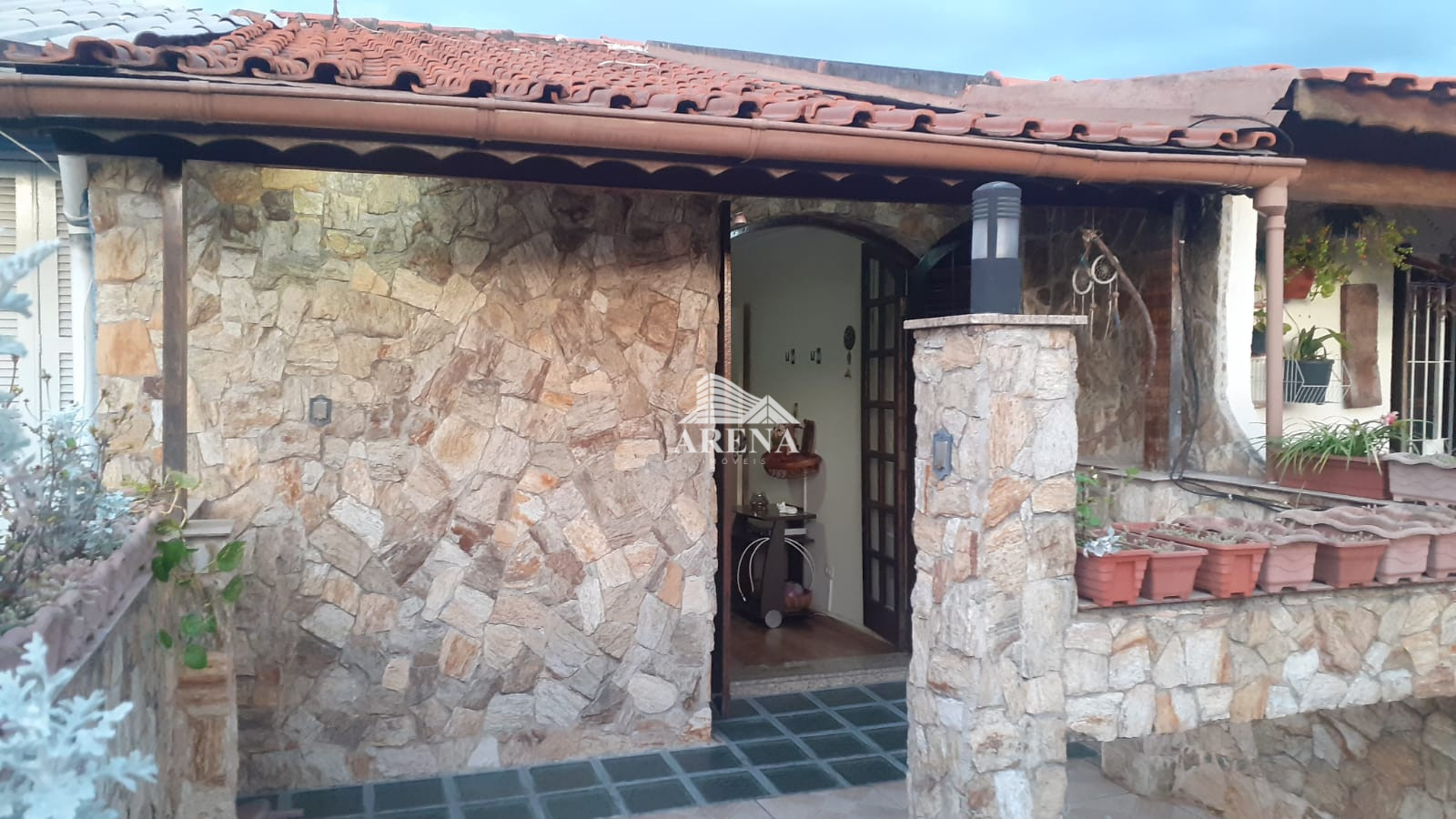 PAULICEIA - SOBRADO - 128m² A.C. - 2 DORMT - ÓTIMO PADRÃO - LOCAL TOP