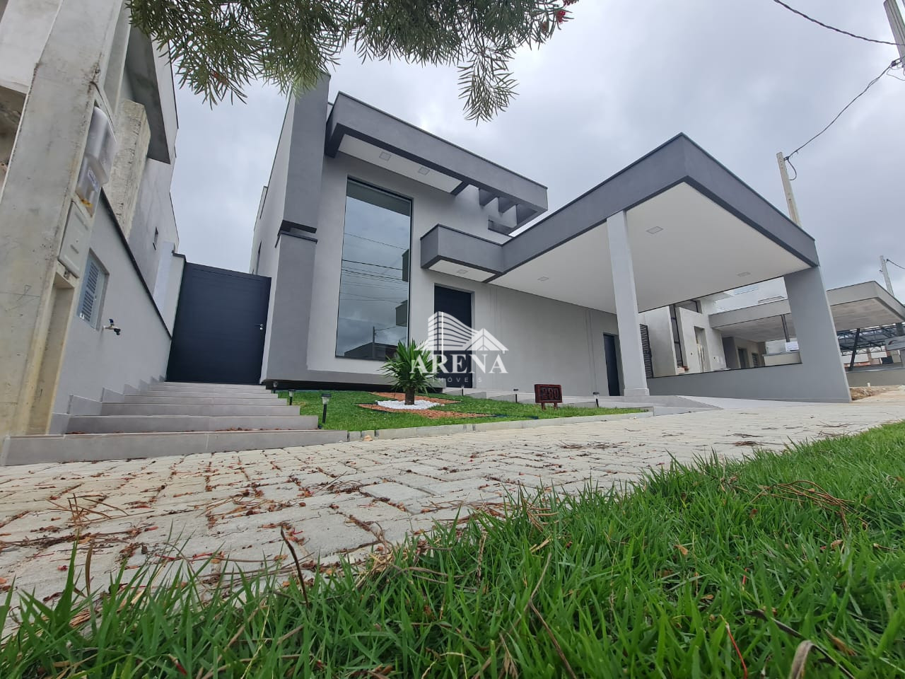 CASA (ALTO PADRÃO) EM CONDOMÍNIO FECHADO EM S.JOSÉ DOS CAMPOS 