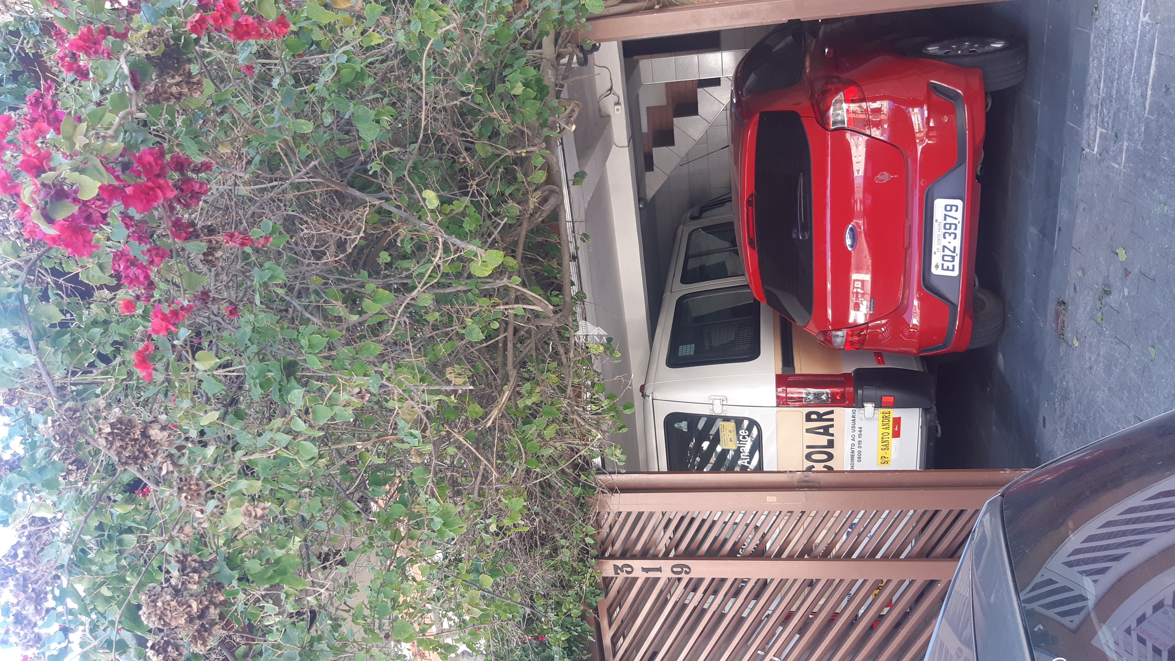 SOBRADO COM 240 ÁREA CONSTRUÍDA EM PQ NOVO ORATÓRIO - SANTO ANDRÉ