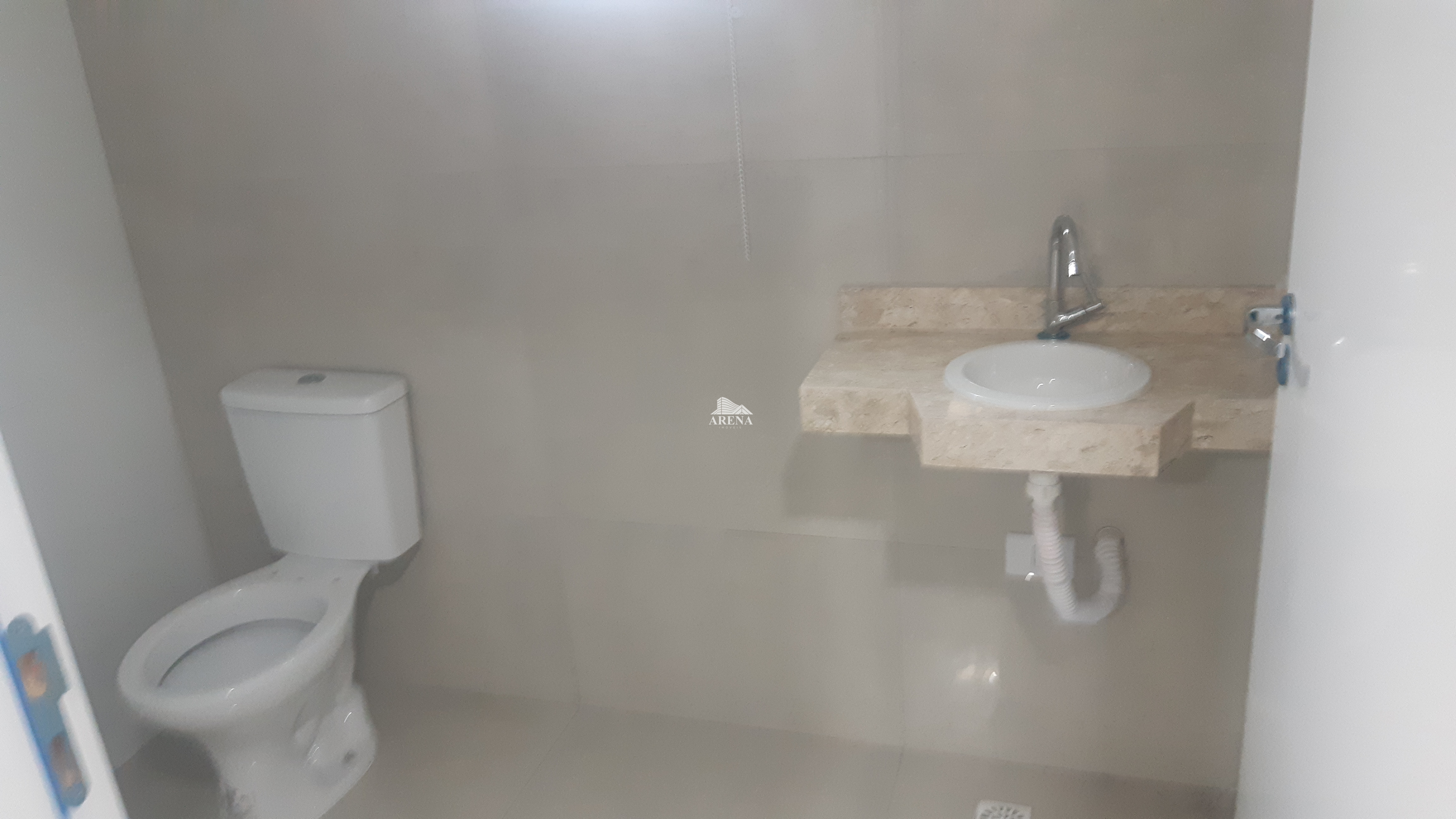 APTO NOVO TOTALMENTE ACABADO, COM ELEVADOR E SEM CONDOMÍNIO.