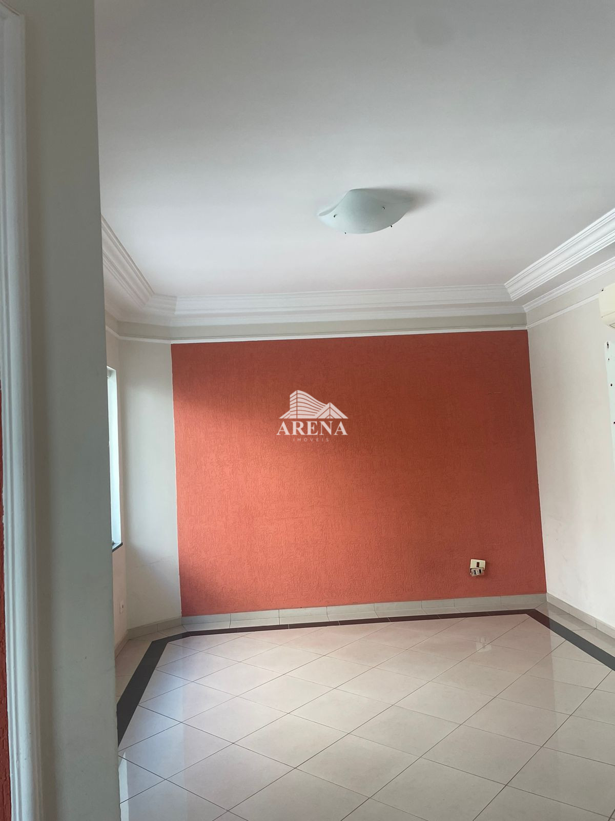 Sobrado em Condomínio