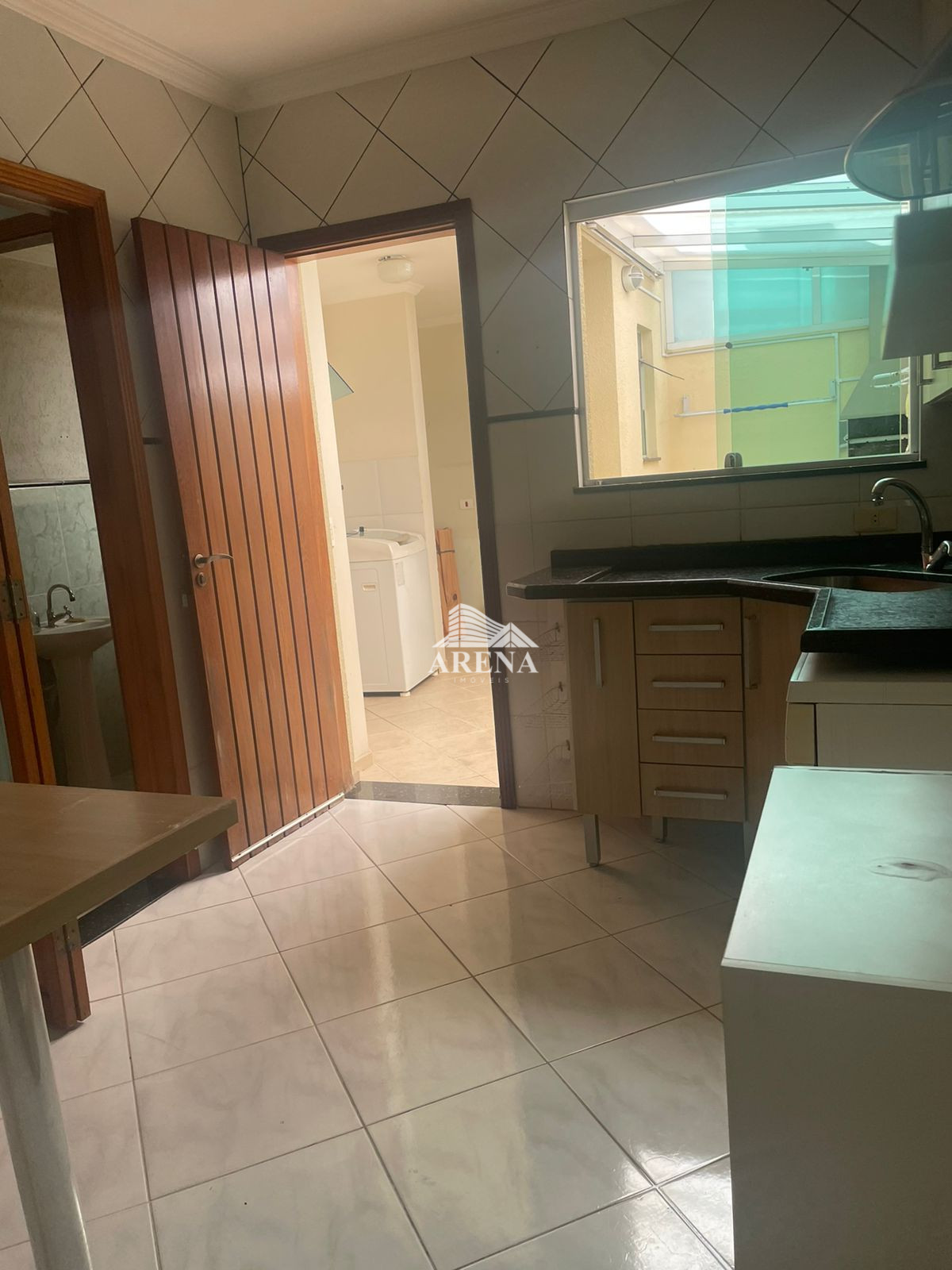 Sobrado em Condomínio