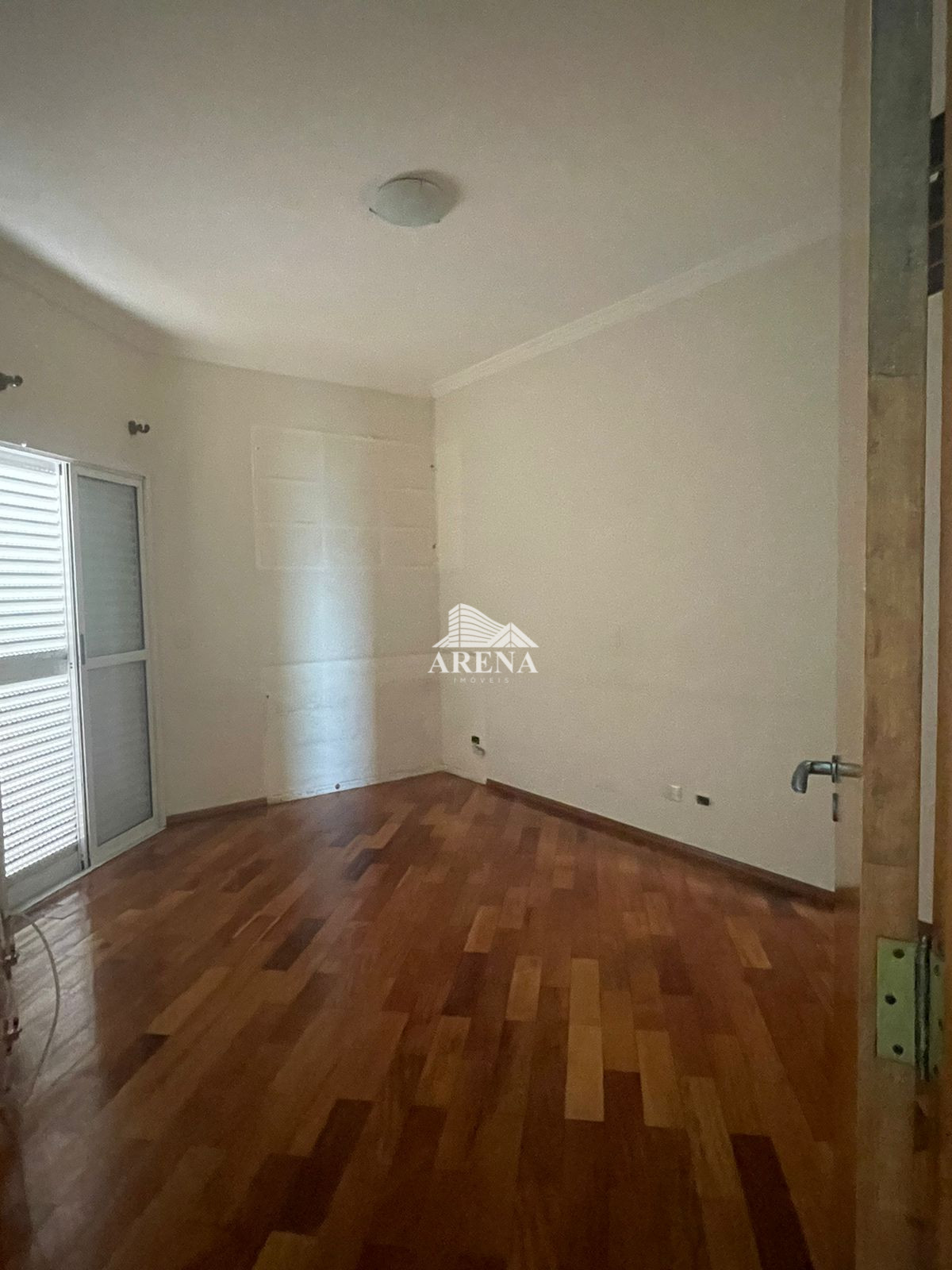 Sobrado em Condomínio